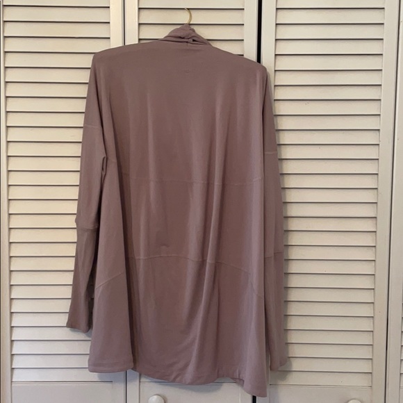 Lululemon wrap - Picture 3 of 3